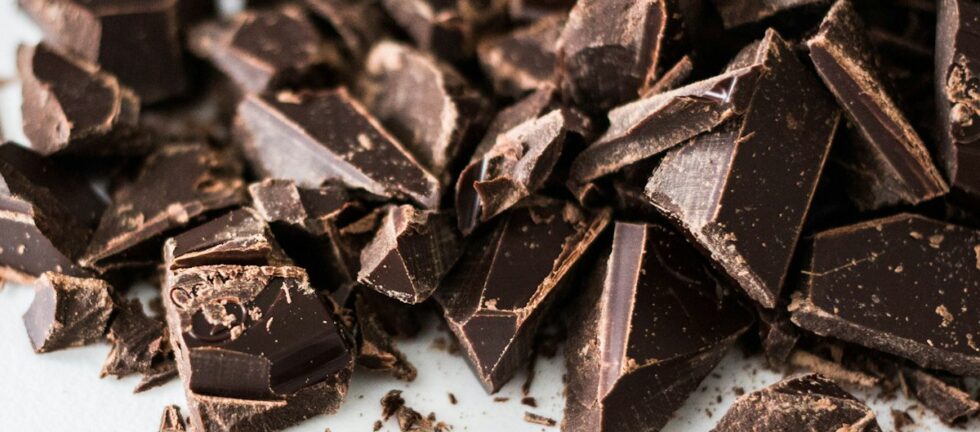 Halal chocolate manufacturing process with certified ingredients